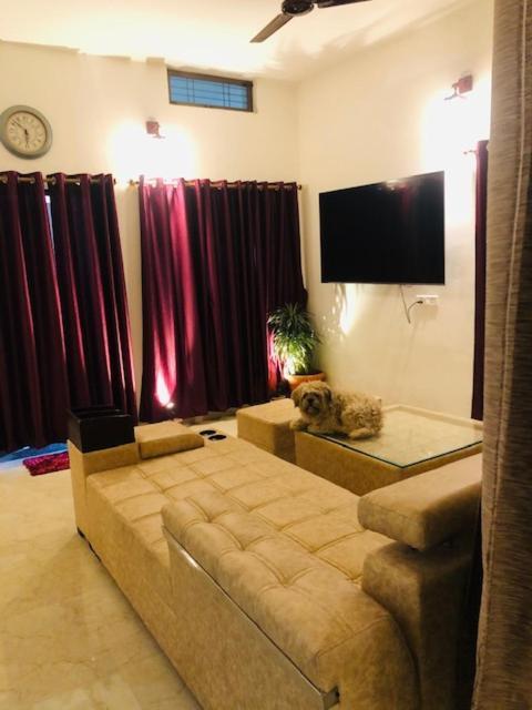 Apartamento Tattva 2 Varanasi Exterior foto