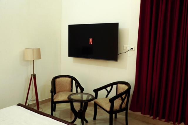 Apartamento Tattva 2 Varanasi Exterior foto