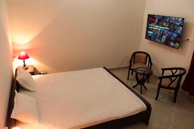 Apartamento Tattva 2 Varanasi Exterior foto