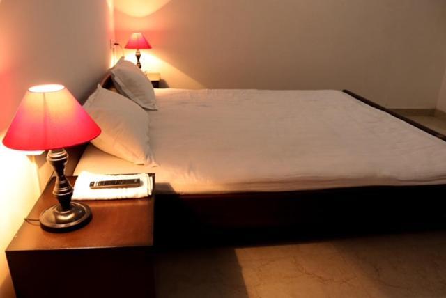 Apartamento Tattva 2 Varanasi Exterior foto