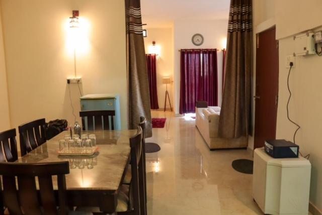 Apartamento Tattva 2 Varanasi Exterior foto